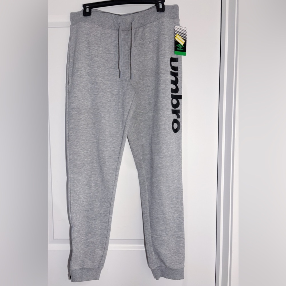 BNWT - Women’s Grey Heather Umbro Jogger Sweatpants - Size Medium